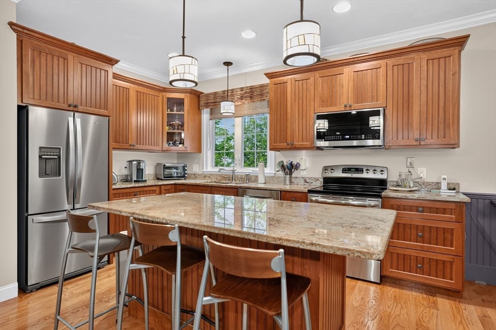 7 Cyrus Way, Northborough MA 01532 photo 4