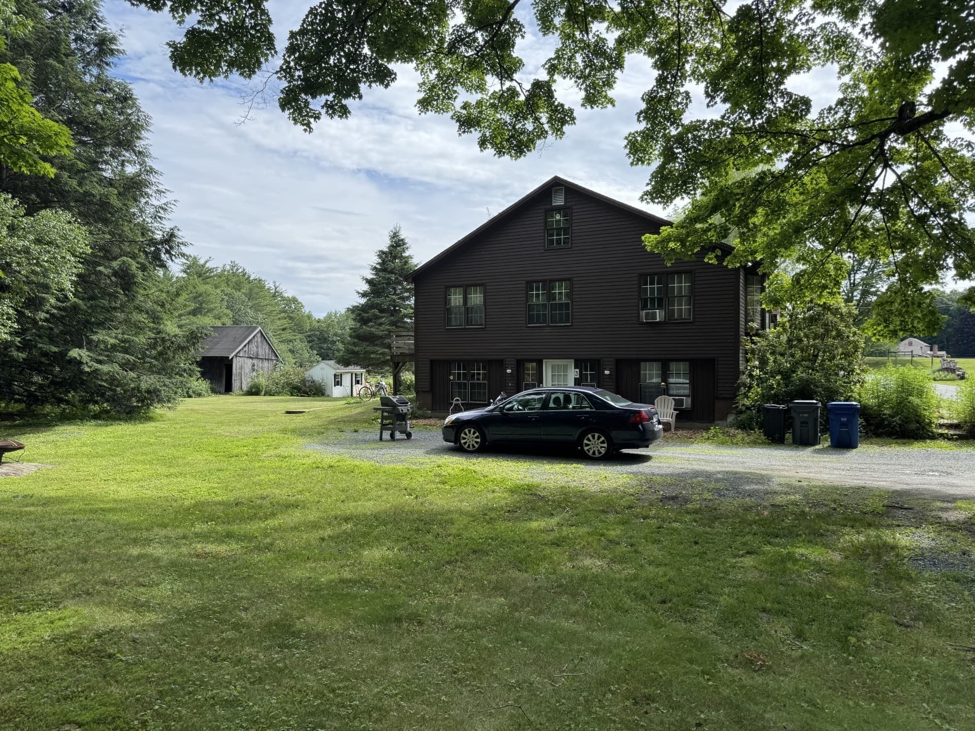 3 Family at 114 Parmenter Rd, Bernardston MA 01337, photo 2 of 11