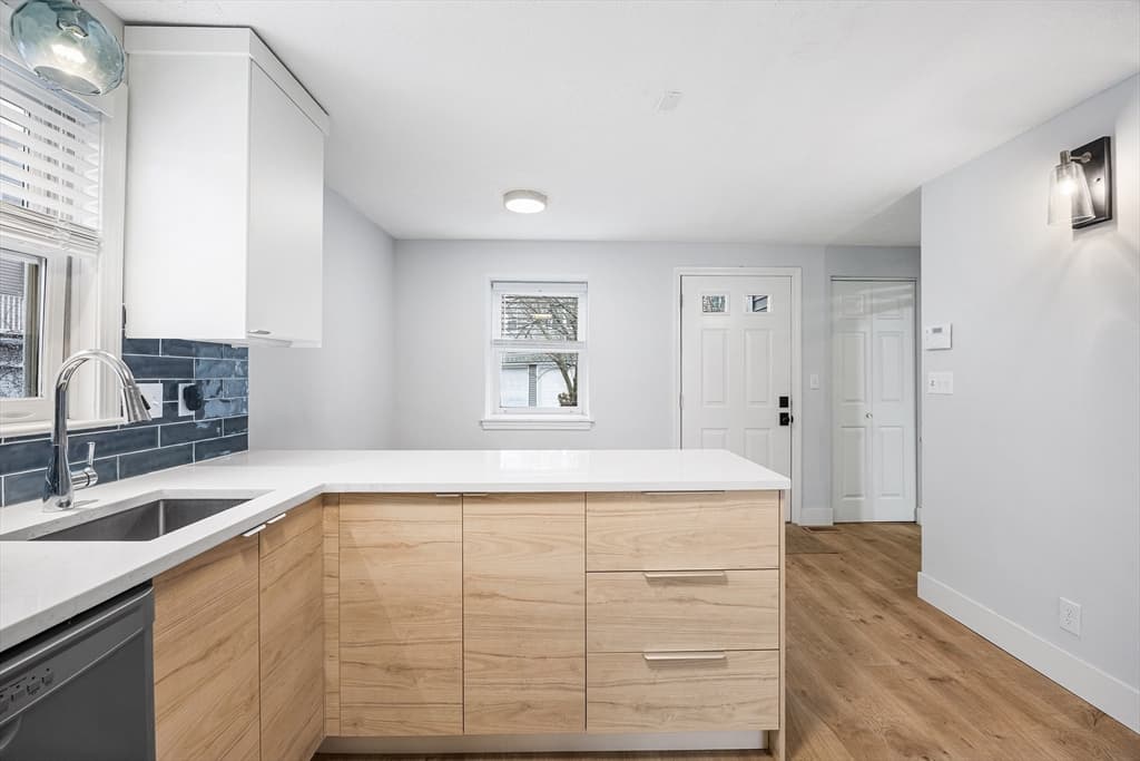28 Margin St # A, Lynn MA 01905 photo 7