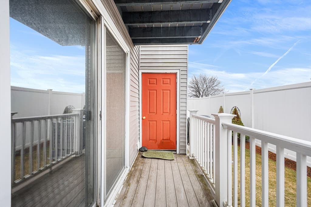 28 Margin St # A, Lynn MA 01905 photo 32