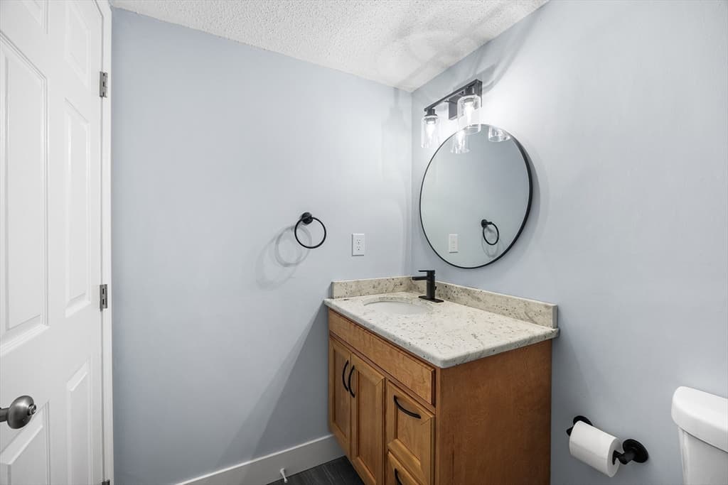 28 Margin St # A, Lynn MA 01905 photo 11