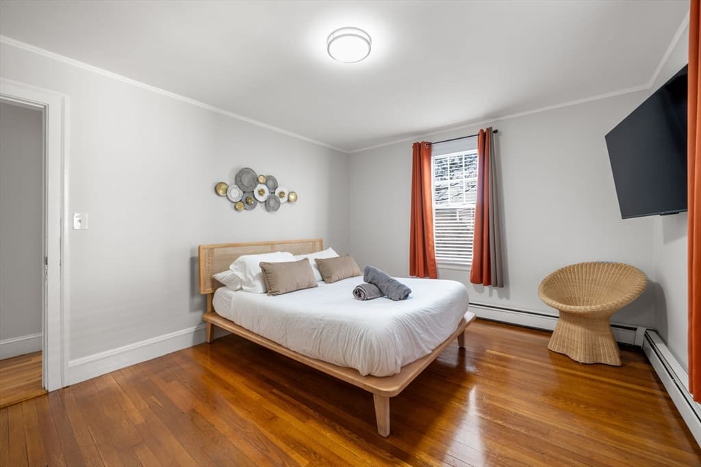 65-67 Saint James Circle, Newton MA 02458 photo 11