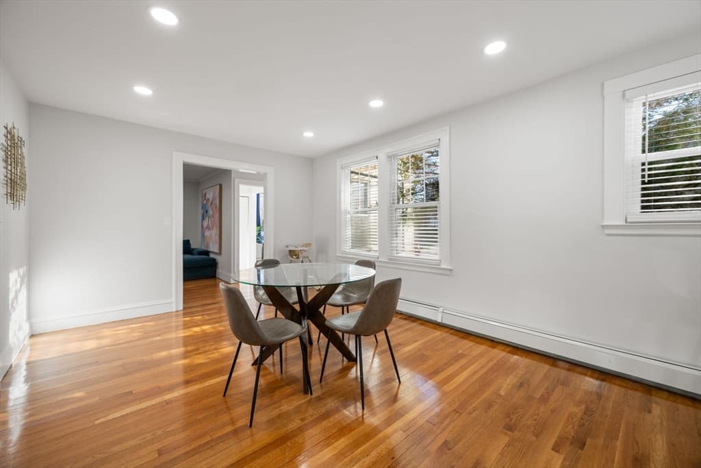 65-67 Saint James Circle, Newton MA 02458 photo 4