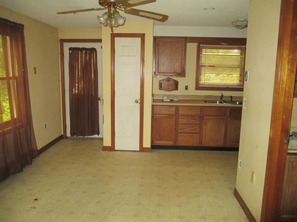 150 Carver St, Tewksbury MA 01876 photo 8