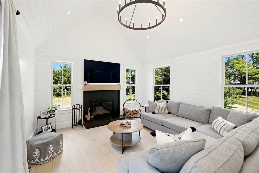 635 Santuit-Newtown Rd, Barnstable MA 02648 photo 14