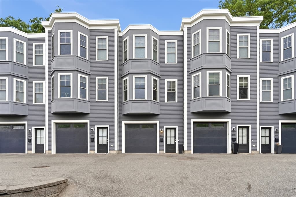 Condominium at 577 Baker St # 581, Boston MA 02132, Boston, photo 23 of 31