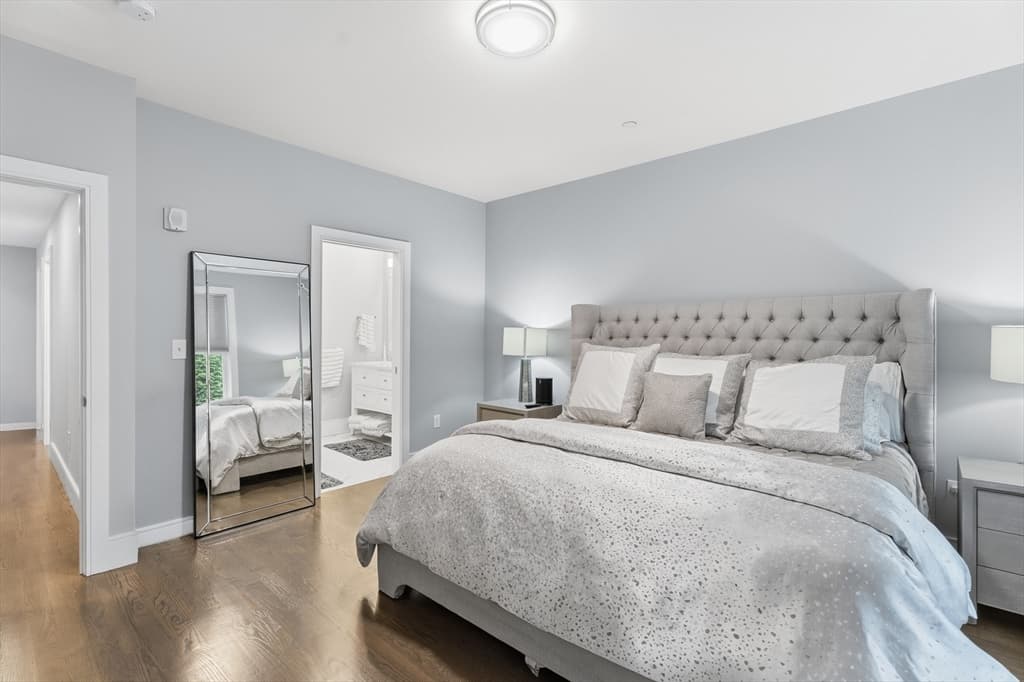 Condominium at 577 Baker St # 581, Boston MA 02132, Boston, photo 13 of 31