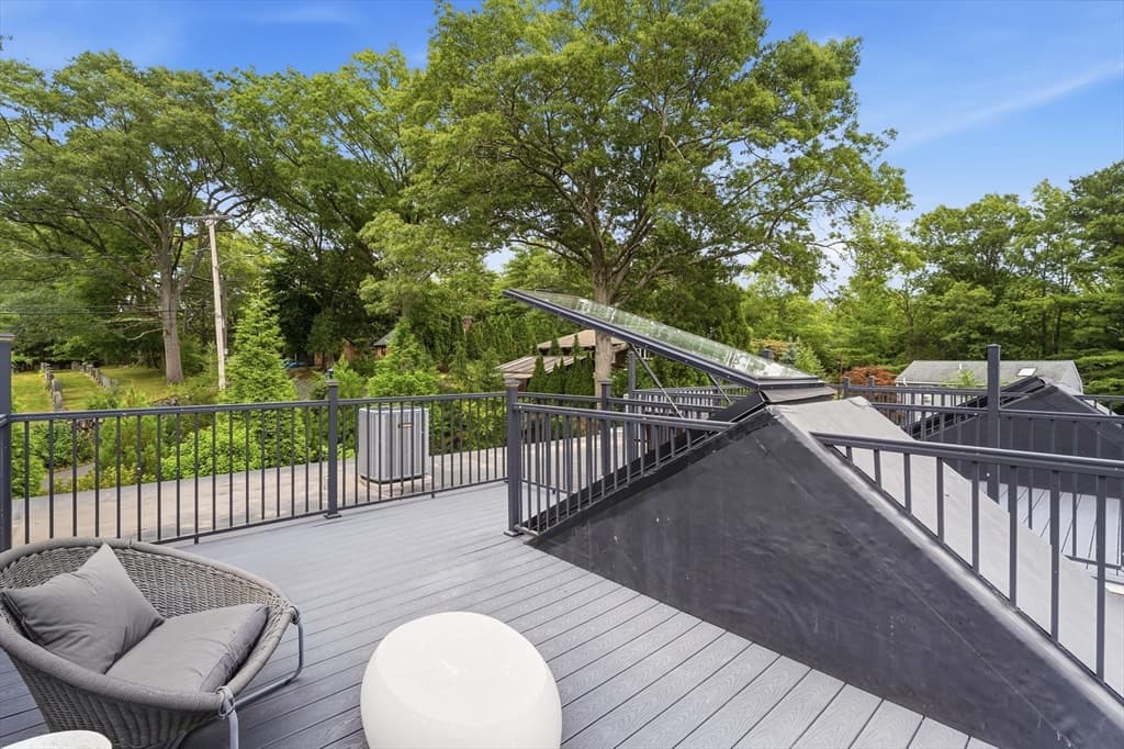 Condominium at 577 Baker St # 581, Boston MA 02132, Boston, photo 11 of 31
