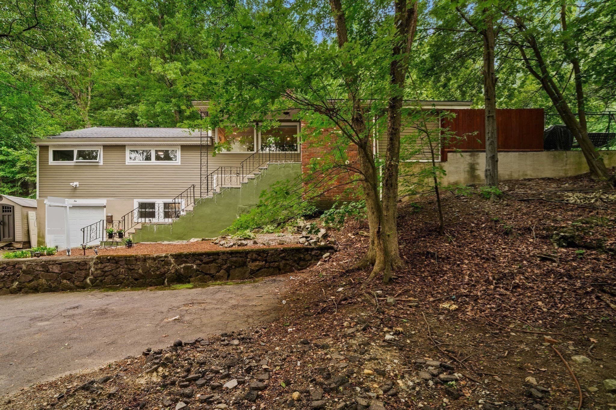 Residential at 10 Rafferty Rd, Stoneham MA 02180, photo 36 of 41
