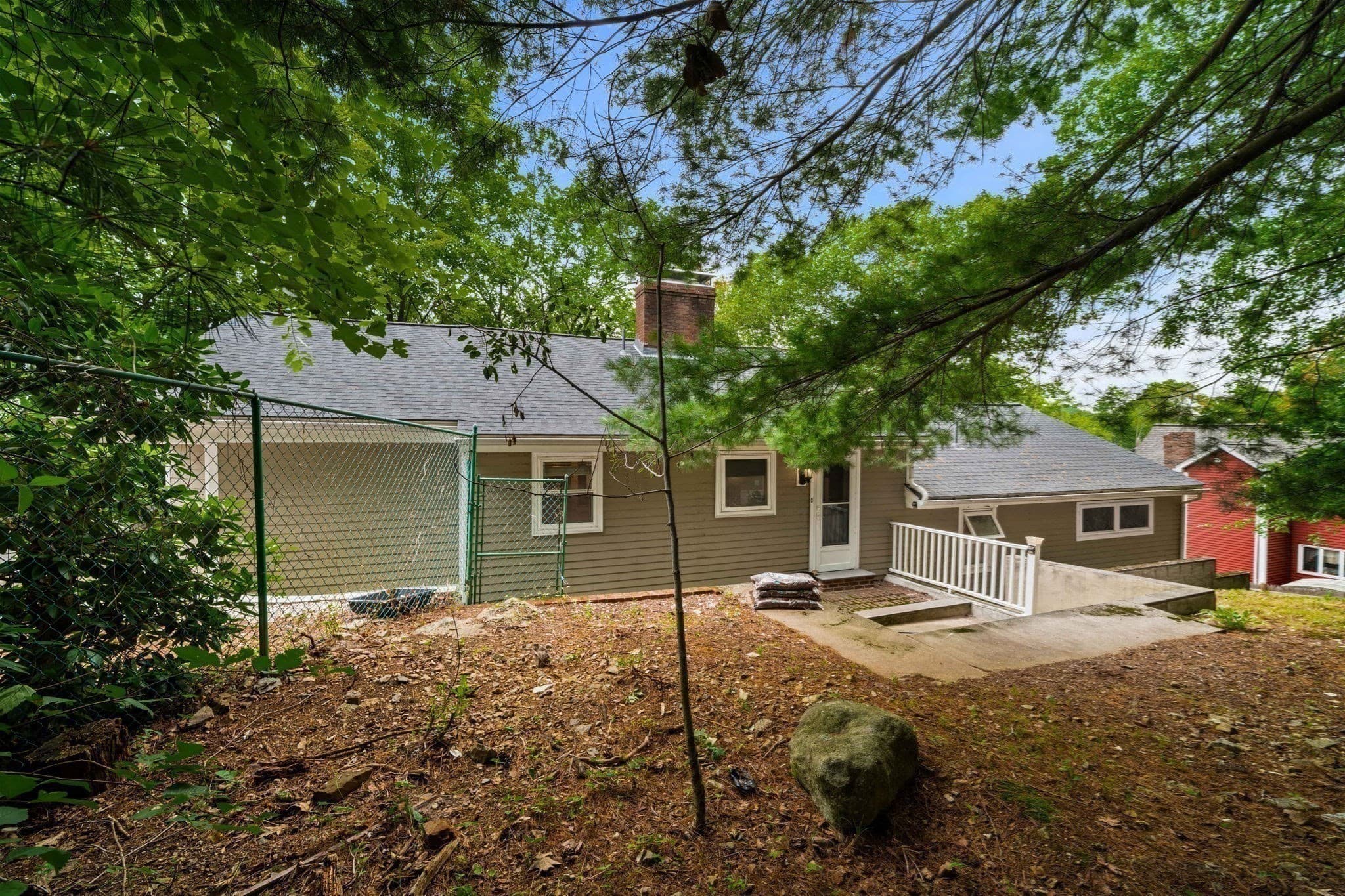 Residential at 10 Rafferty Rd, Stoneham MA 02180, photo 32 of 41