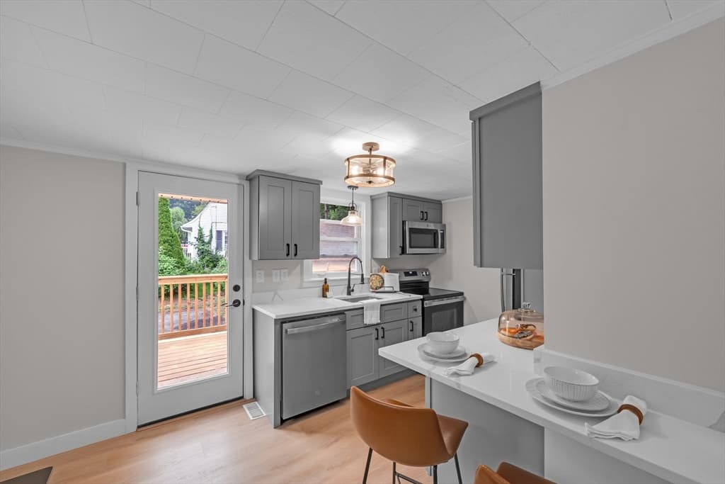 145 Main St, Oxford MA 01540