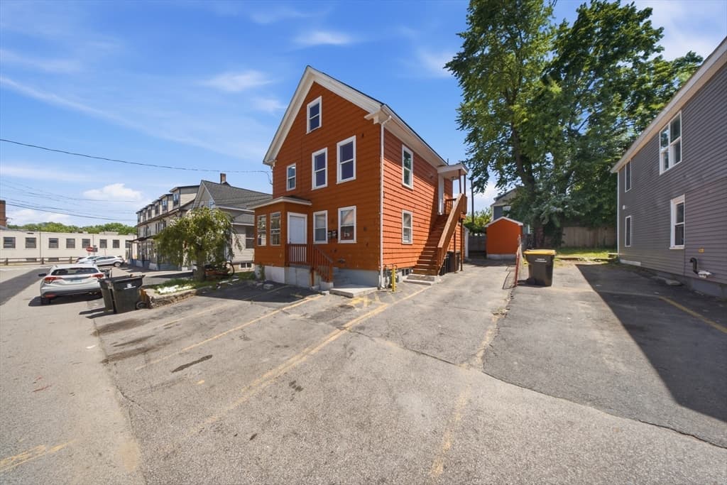 13 Hilton St, Framingham MA 01702