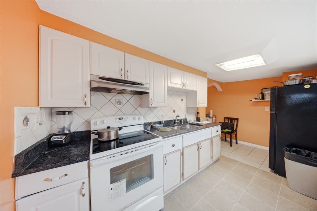 13 Hilton St, Framingham MA 01702 photo 30