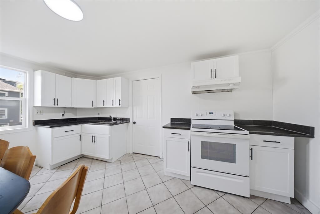 13 Hilton St, Framingham MA 01702 photo 18