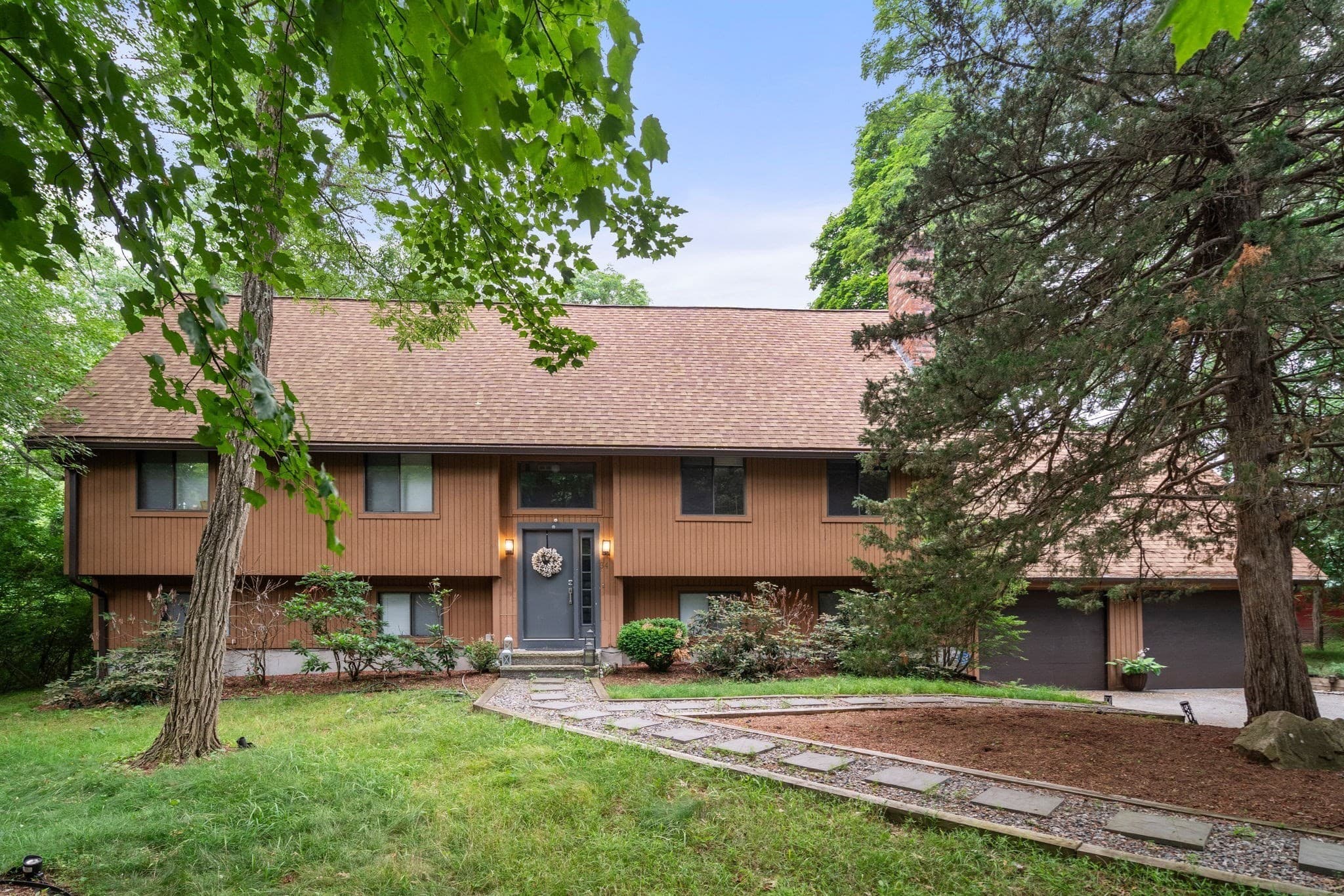 34 Parker Rd, Framingham MA 01702