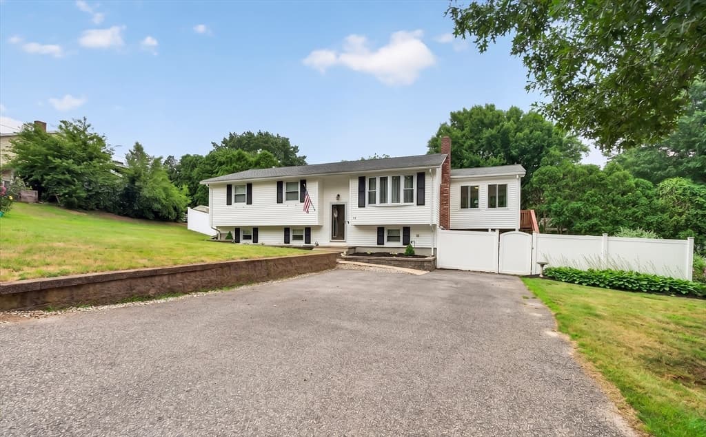12 Clearwater Dr, Plymouth MA 02360 photo 36