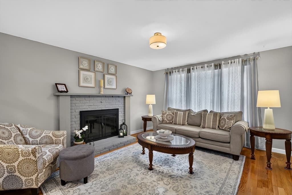 12 Clearwater Dr, Plymouth MA 02360 photo 9