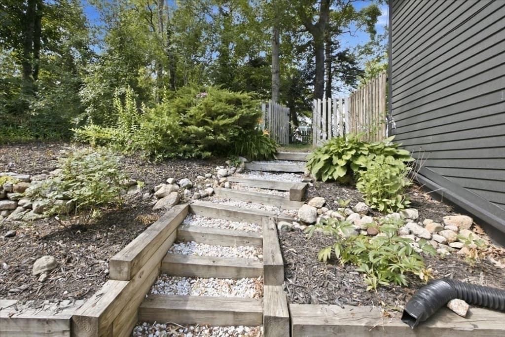 83 Hillside Dr, Plymouth MA 02360 photo 37
