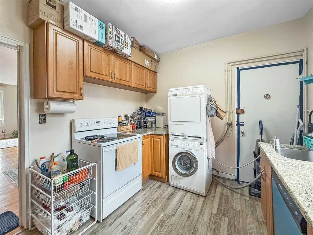 Condominium at 573 Washington St # 29, Brookline MA 02446, photo 10 of 20