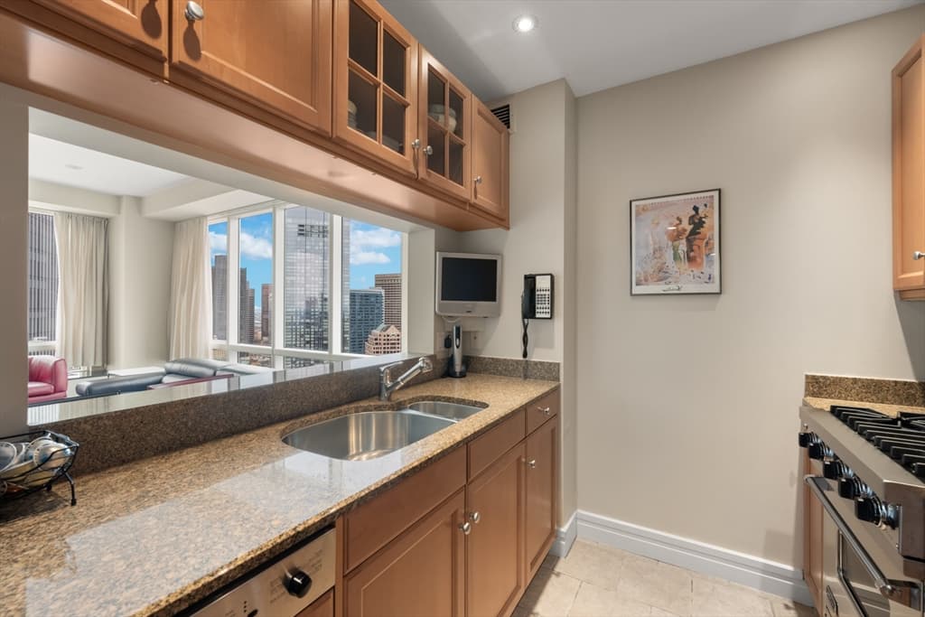 Condominium at 2 Avery St # 35G, Boston MA 02111, Boston, photo 8 of 20