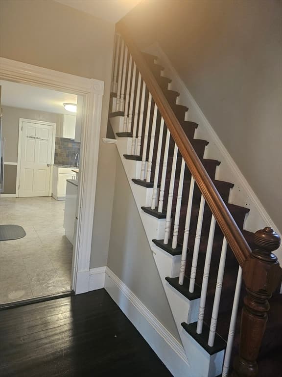 941 S Franklin St, Holbrook MA 02343 photo 5