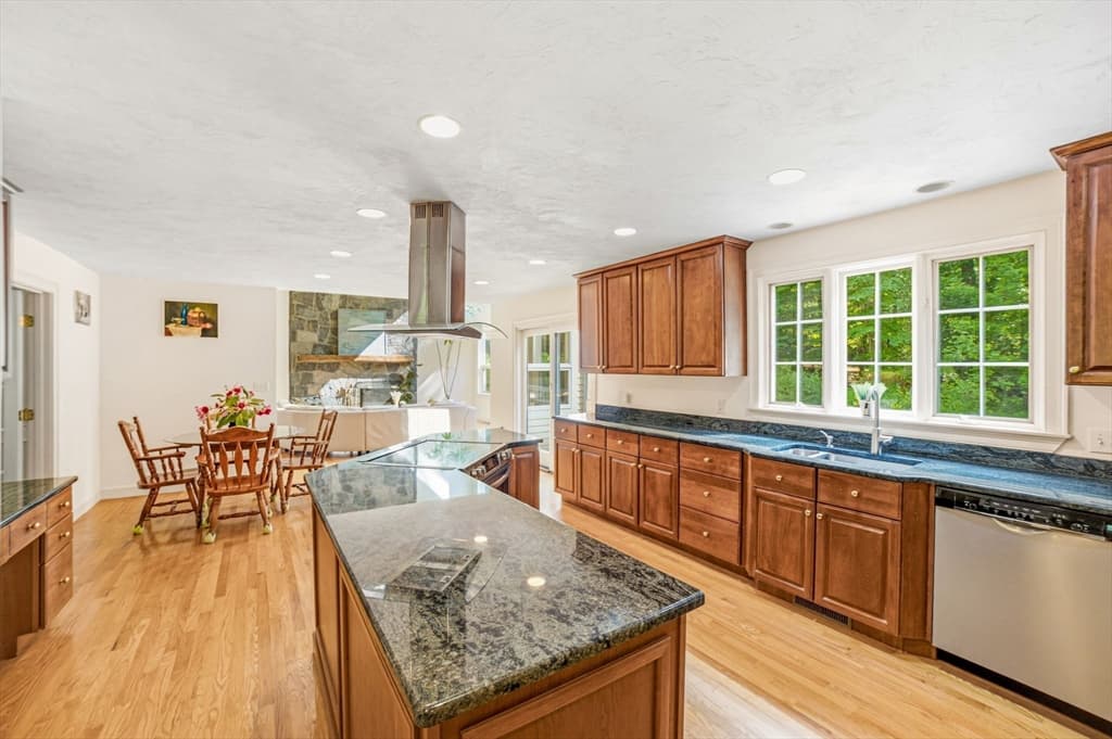 85 Cedarwood Rd, Boxborough MA 01719 photo 7