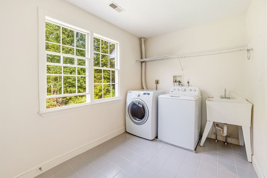 85 Cedarwood Rd, Boxborough MA 01719 photo 32