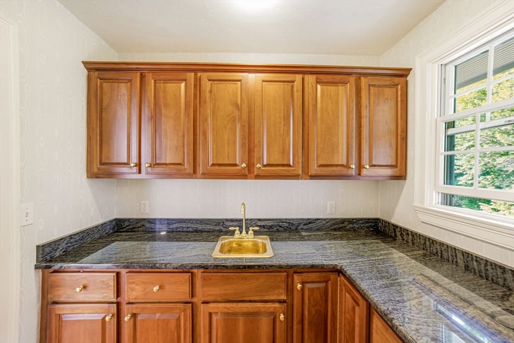 85 Cedarwood Rd, Boxborough MA 01719 photo 19