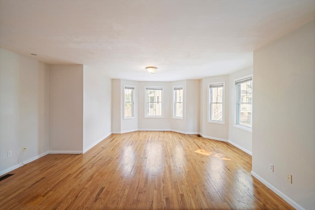 Condominium at 17 Business Ter # 17, Boston MA 02136, Boston, photo 5 of 30