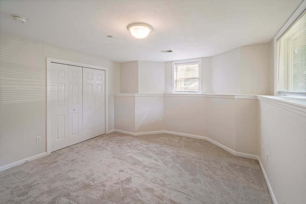 Condominium at 17 Business Ter # 17, Boston MA 02136, Boston, photo 18 of 30