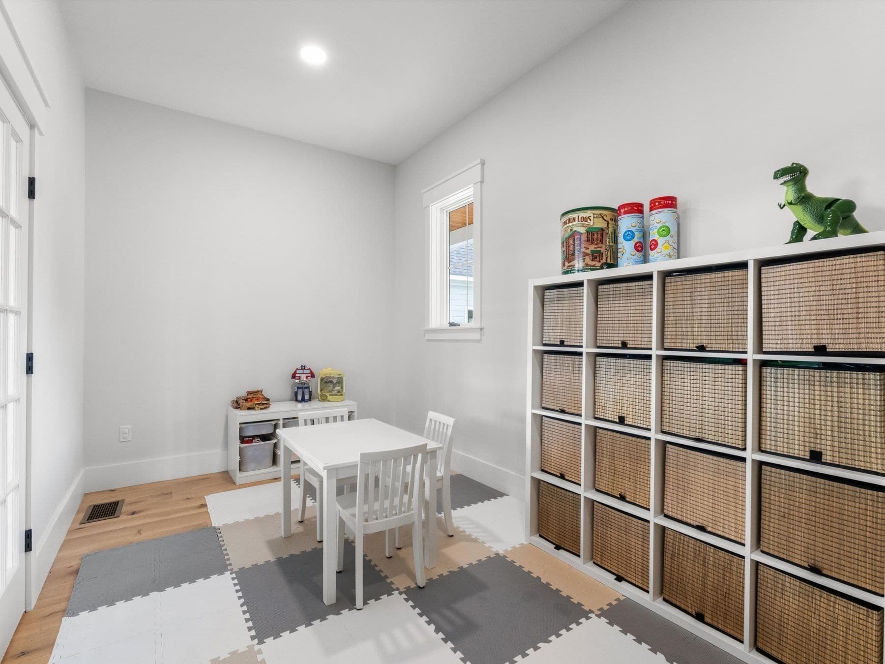 Single Family Residence at 170 Justice Hill Rd, Sterling MA 01564, photo 20 of 42