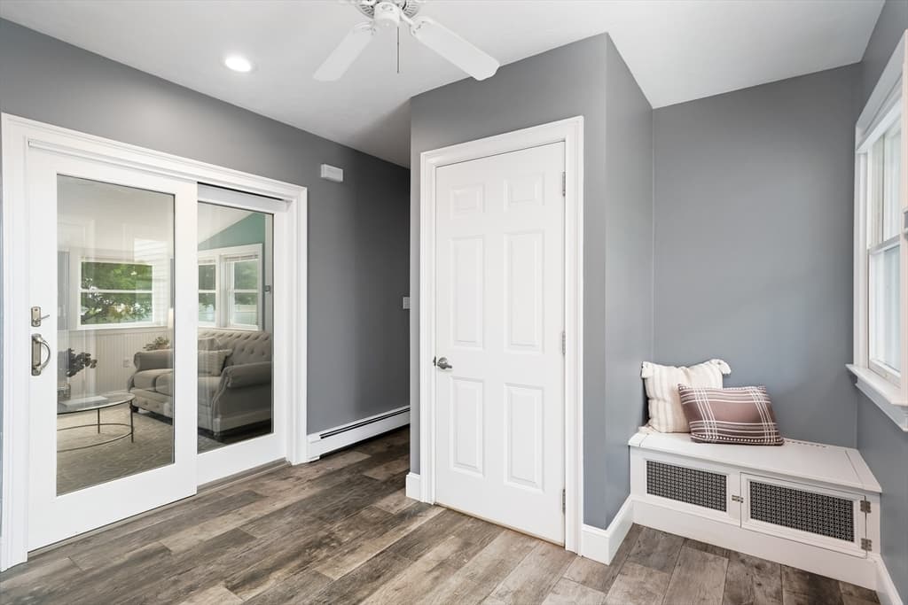 97 Hartwell Rd, Bedford MA 01730 photo 13