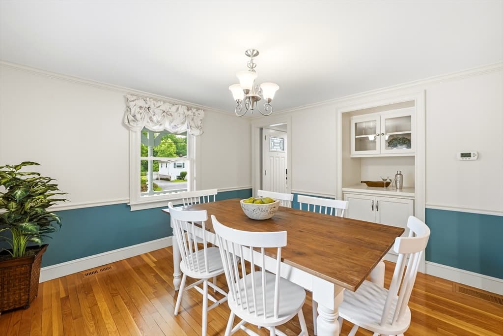 97 Hartwell Rd, Bedford MA 01730 photo 7