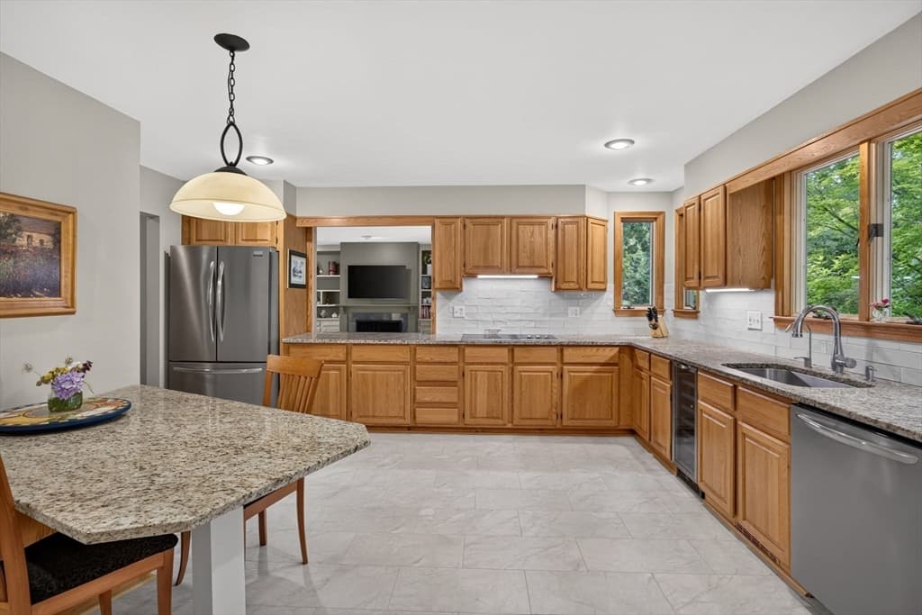 5 Acorn Ln, Mattapoisett MA 02739 photo 12