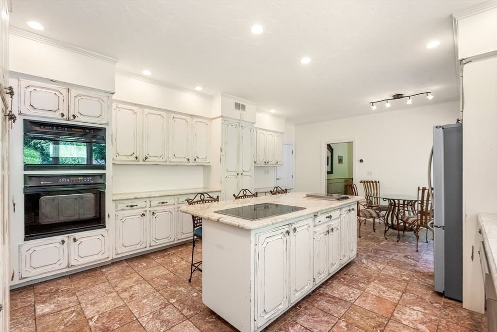 Single Family Residence at 11 Fox Run Rd, Dover MA 02030, Dover, photo 10 of 28