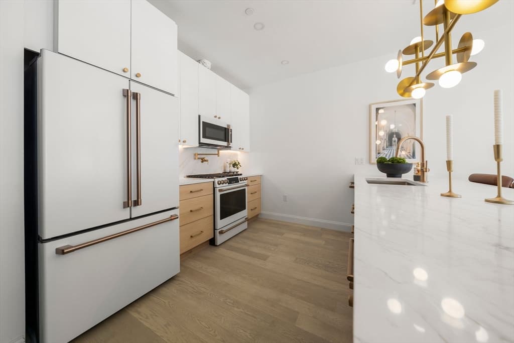 Condominium at 51 North Margin St, Boston MA 02113, Boston, photo 2 of 18