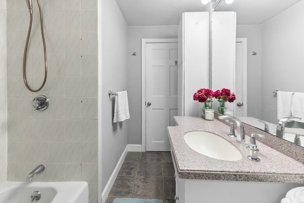 399 Cedar Brook Rd, Lynn MA 01904 photo 23