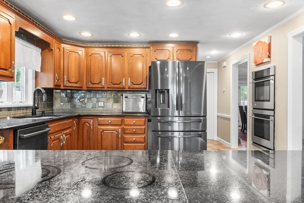 399 Cedar Brook Rd, Lynn MA 01904 photo 7