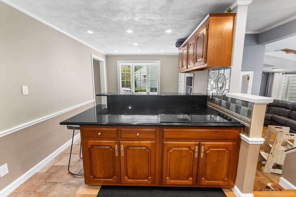 399 Cedar Brook Rd, Lynn MA 01904 photo 9