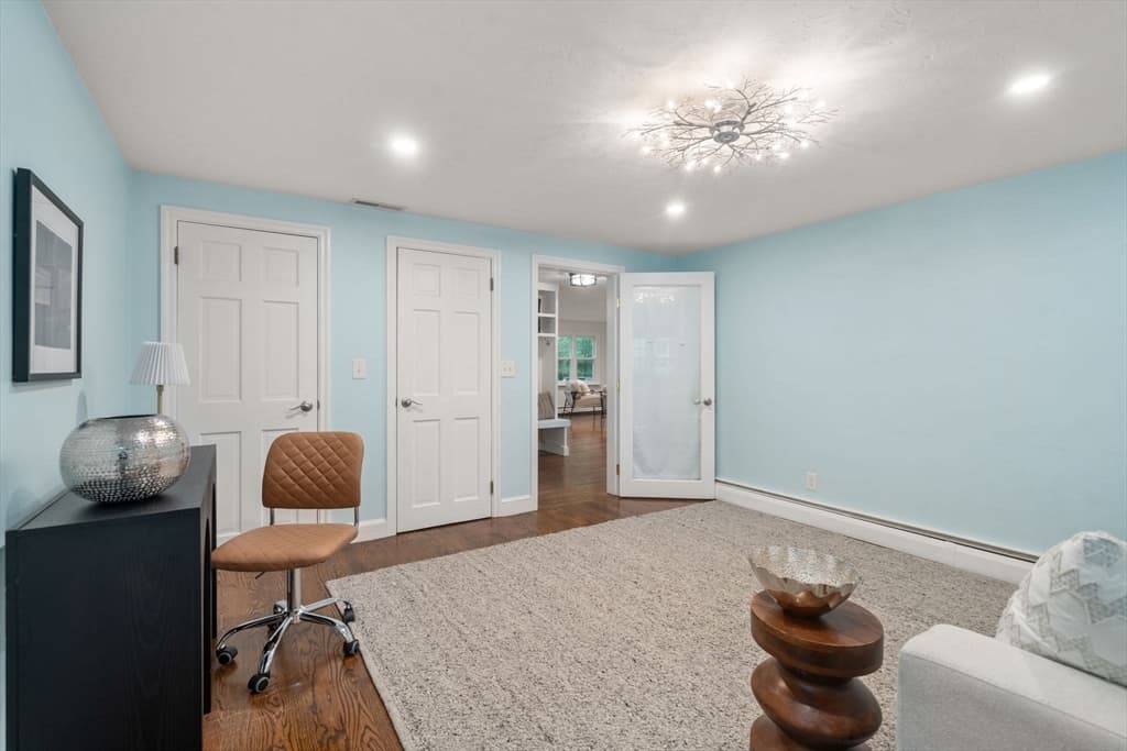 298 Marked Tree Road, Needham MA 02492 photo 10
