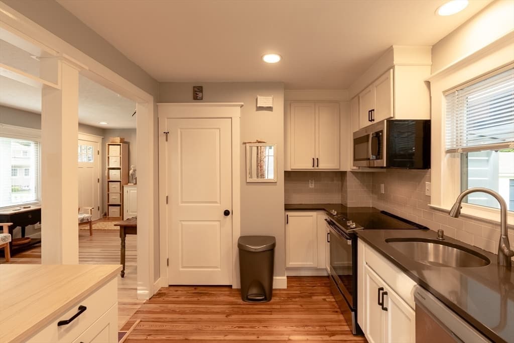4 Glenwood Ave, Foxboro MA 02035 photo 11