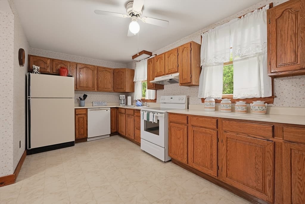 42 Flash Rd, Nahant MA 01908 photo 19