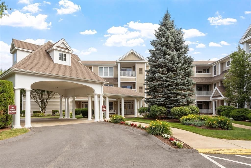 1213 Emerald Court # 1213, Tewksbury MA 01876