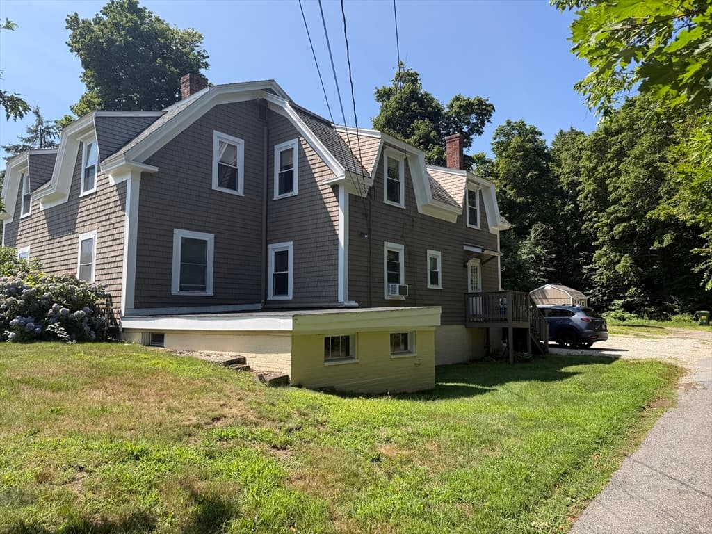 210 Court St, Plymouth MA 02360 photo 4