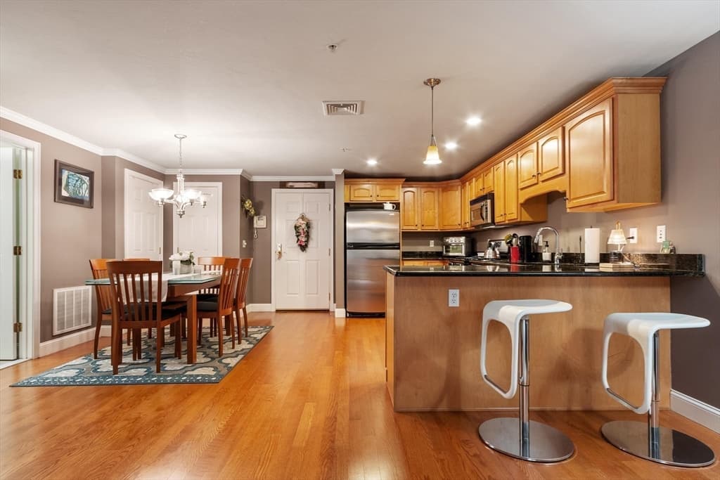 558 E Merrimack St # 34, Lowell MA 01852 photo 12