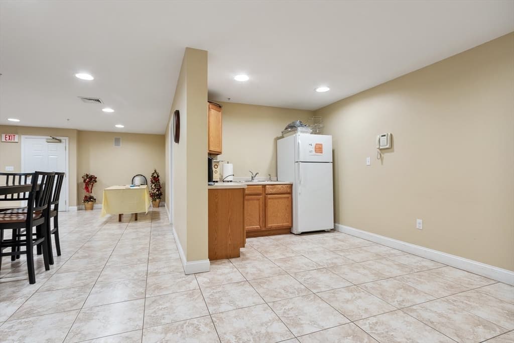 558 E Merrimack St # 34, Lowell MA 01852 photo 29