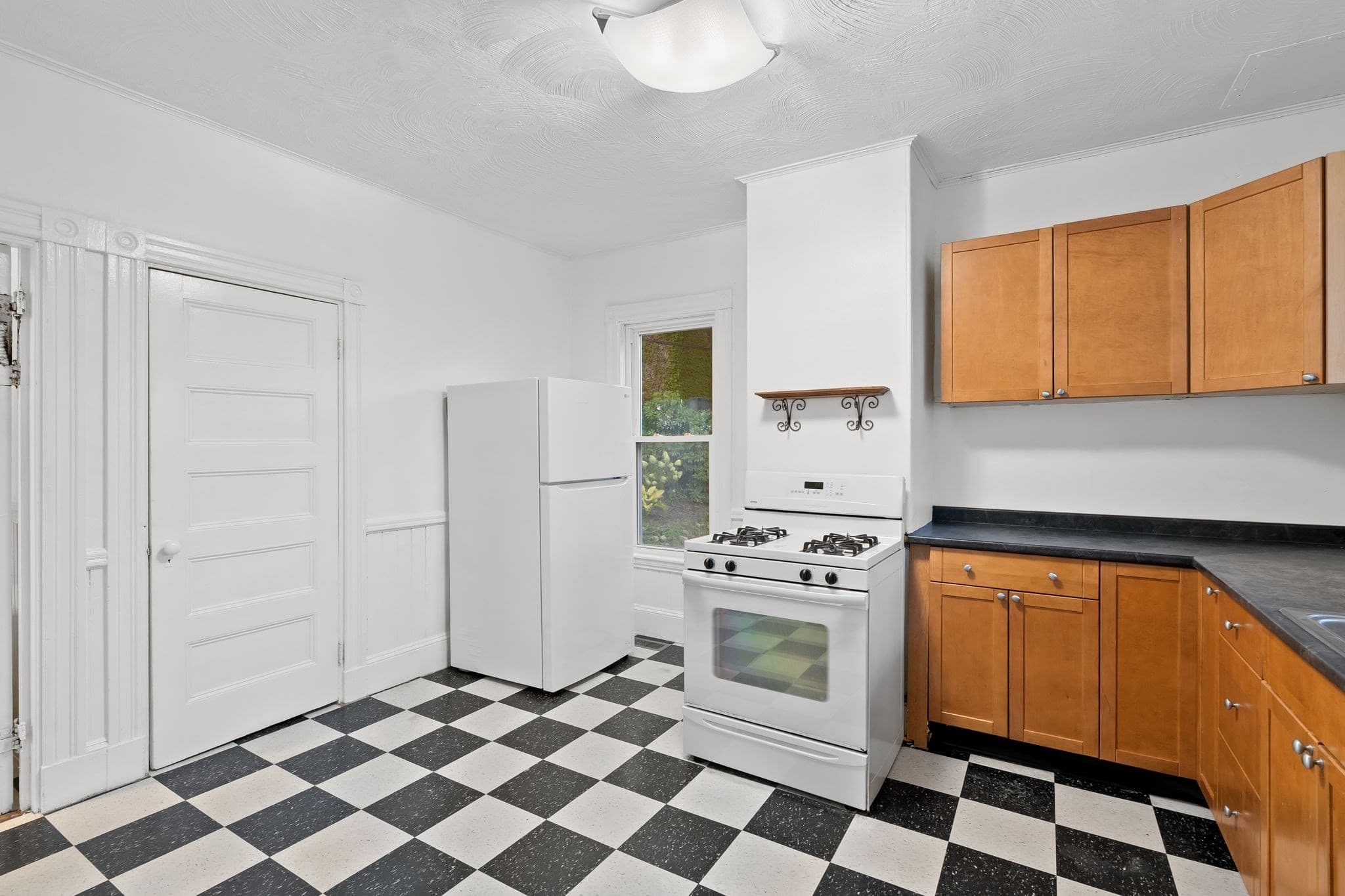 Multi Family at 17 Windermere Road, Boston MA 02125, Boston, photo 10 of 42