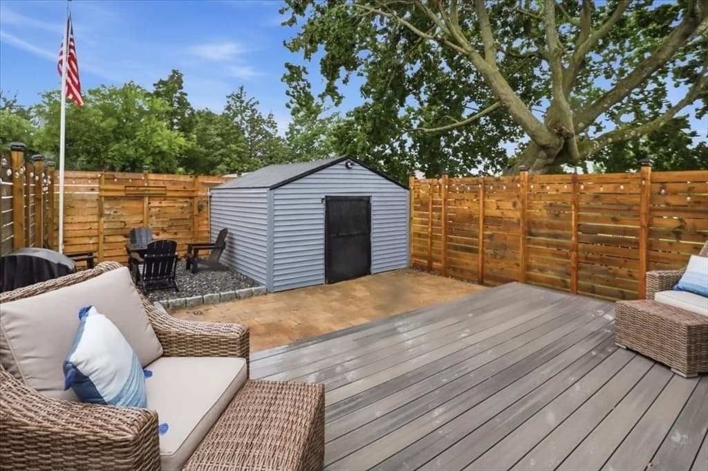 230 Cedar Ave, Portsmouth RI 02871 photo 16