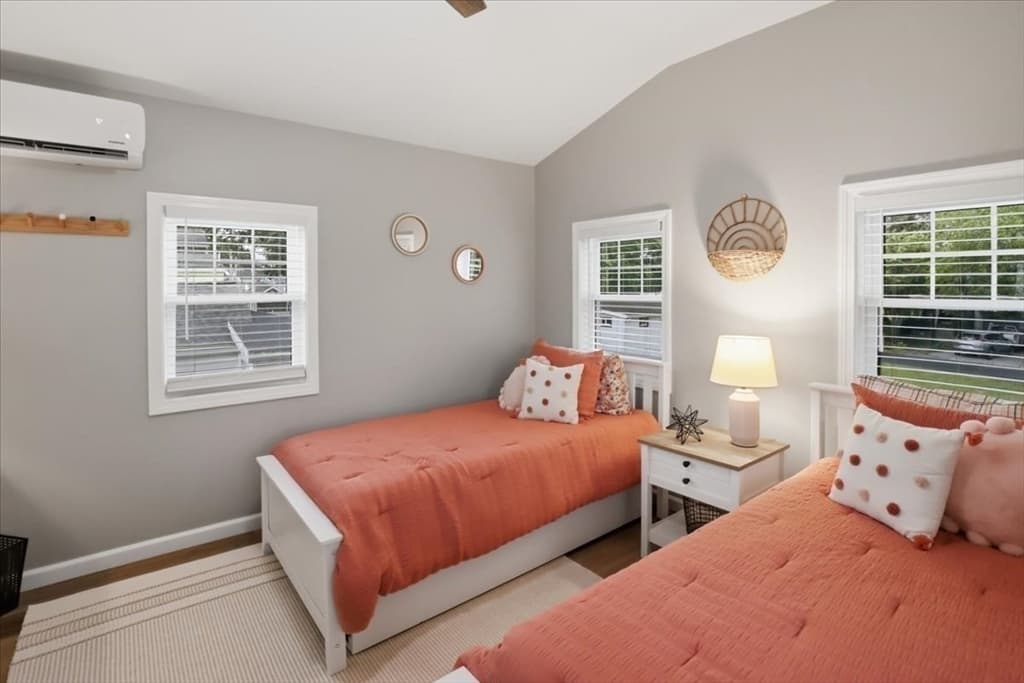 230 Cedar Ave, Portsmouth RI 02871 photo 9