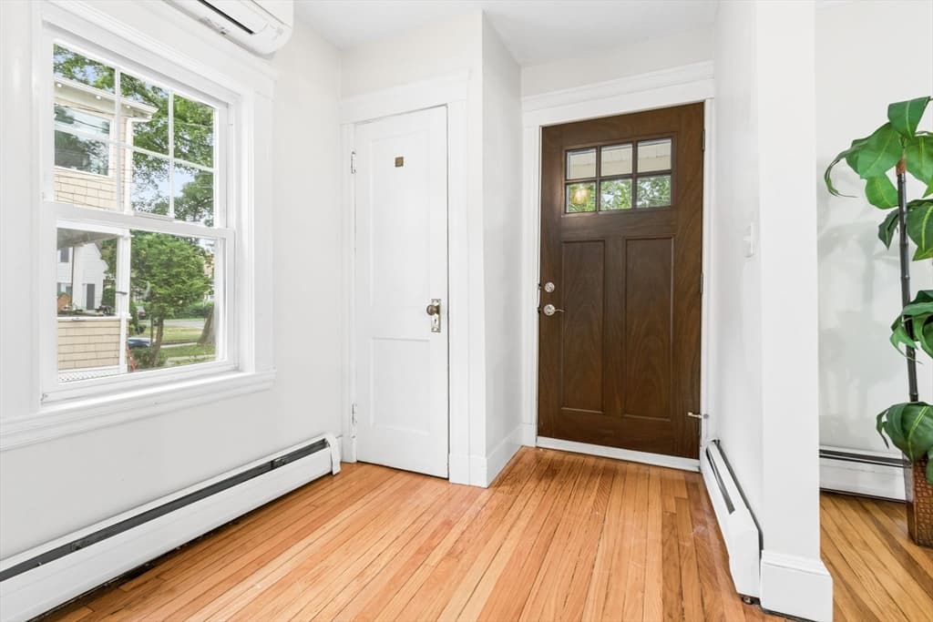 15 Woodbine Ter, Newton MA 02466 photo 2
